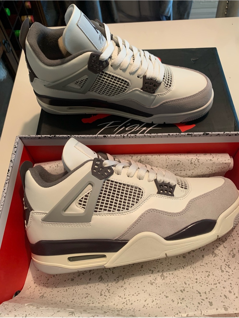 Air Jordan 4 retro new in box